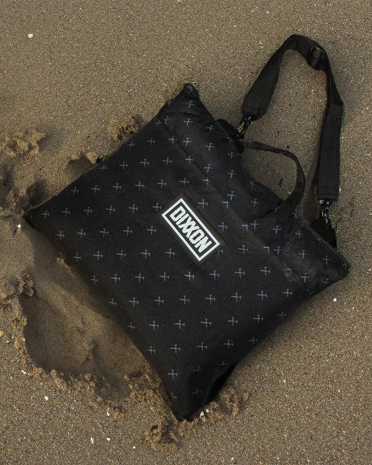 DIXXON BLACK SERAPE ADVENTURE BLANKET